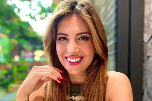 Karen Paola  ,Redes sociales | Referencial