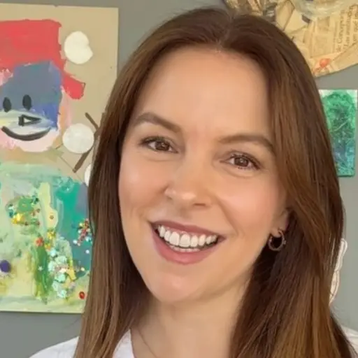 Kathy Bodis ,Redes sociales
