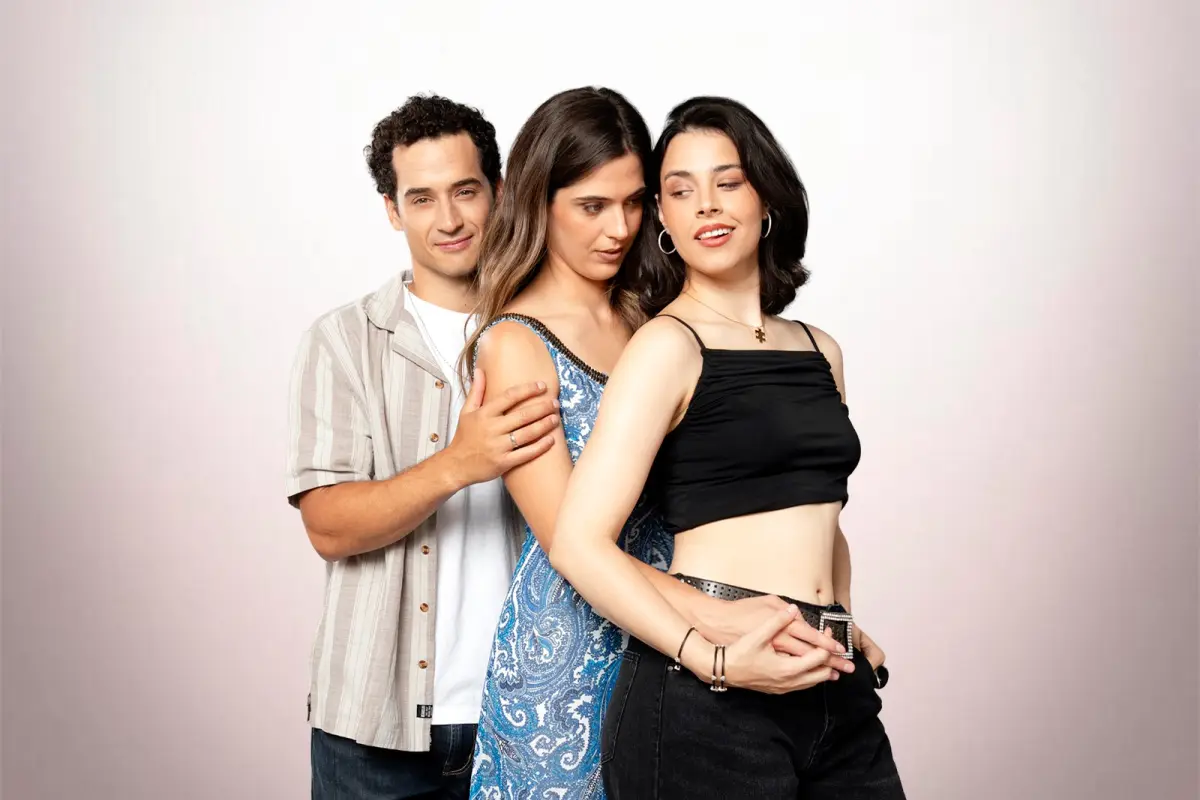 Cómo la mininovela del 13 “Enamorada(s)” llegó a convertirse en la teleserie vertical más vista de Chile, Cedida | Canal 13