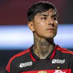 Erick Pulgar en la cuerda floja del \Mengao\, Sports Press Photo | Getty Images