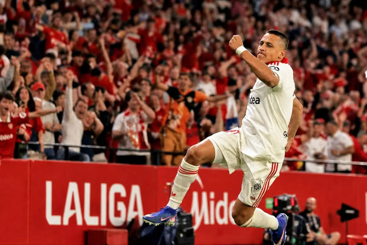 Alexis Sánchez en el Sevilla, Redes sociales