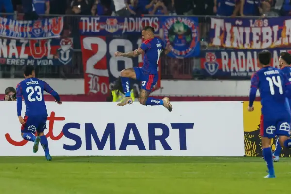 Eduardo Vargas en Universidad de Chile ,Juan Pablo Carmona