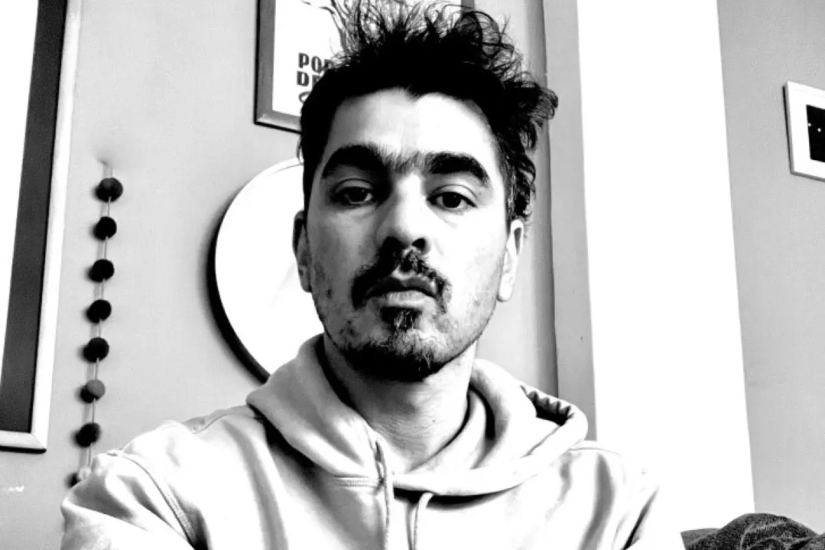 Max Vivar , Cedida