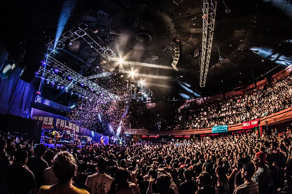 Teatro Caupolicán, Redes sociales | Referencial
