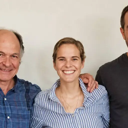 Manuel, Javiera Suárez y Cristián Arriagada ,Redes sociales