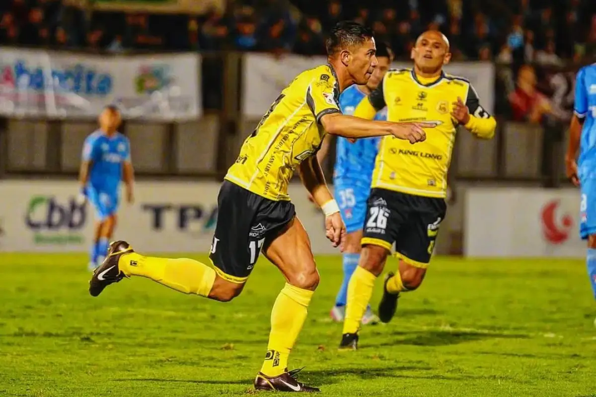 Felipe Flores y Humberto Suazo, Redes sociales