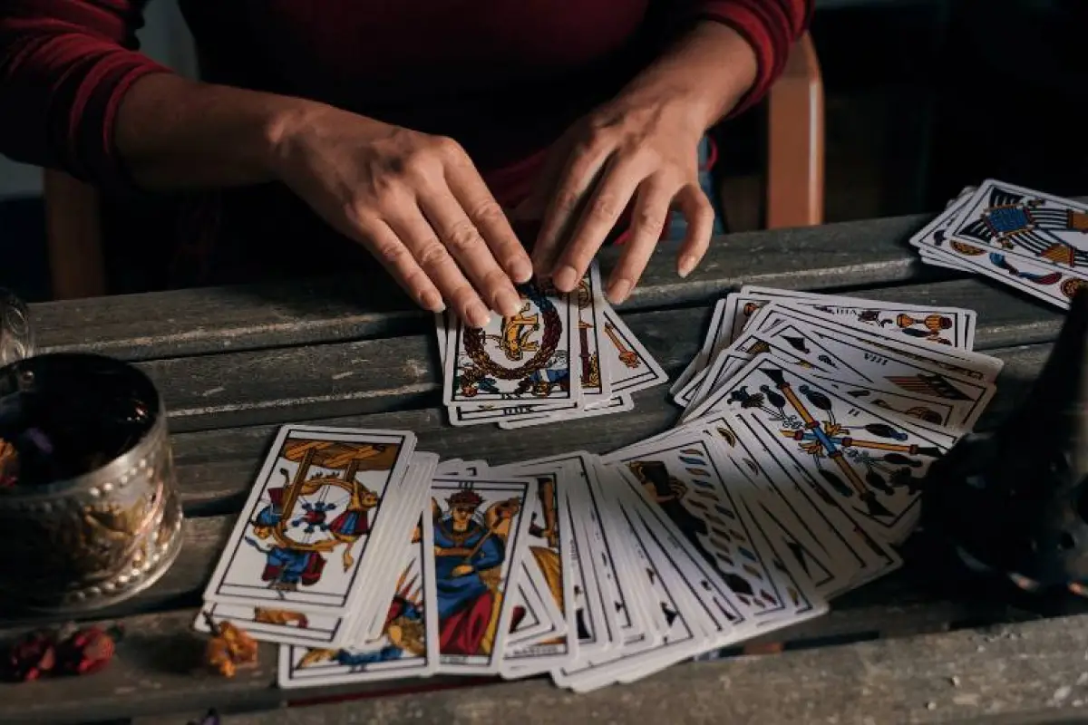 Tarot, Redes sociales | Referencial