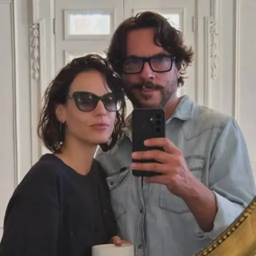 Luciana Echeverría y Mauricio Jürgensen ,Redes sociales