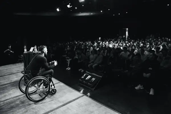 El ciclista que compite sin piernas y el gurú del emprendimiento que arrasa en redes: los protagonistas del regreso de MENTOREZ ,Cedida