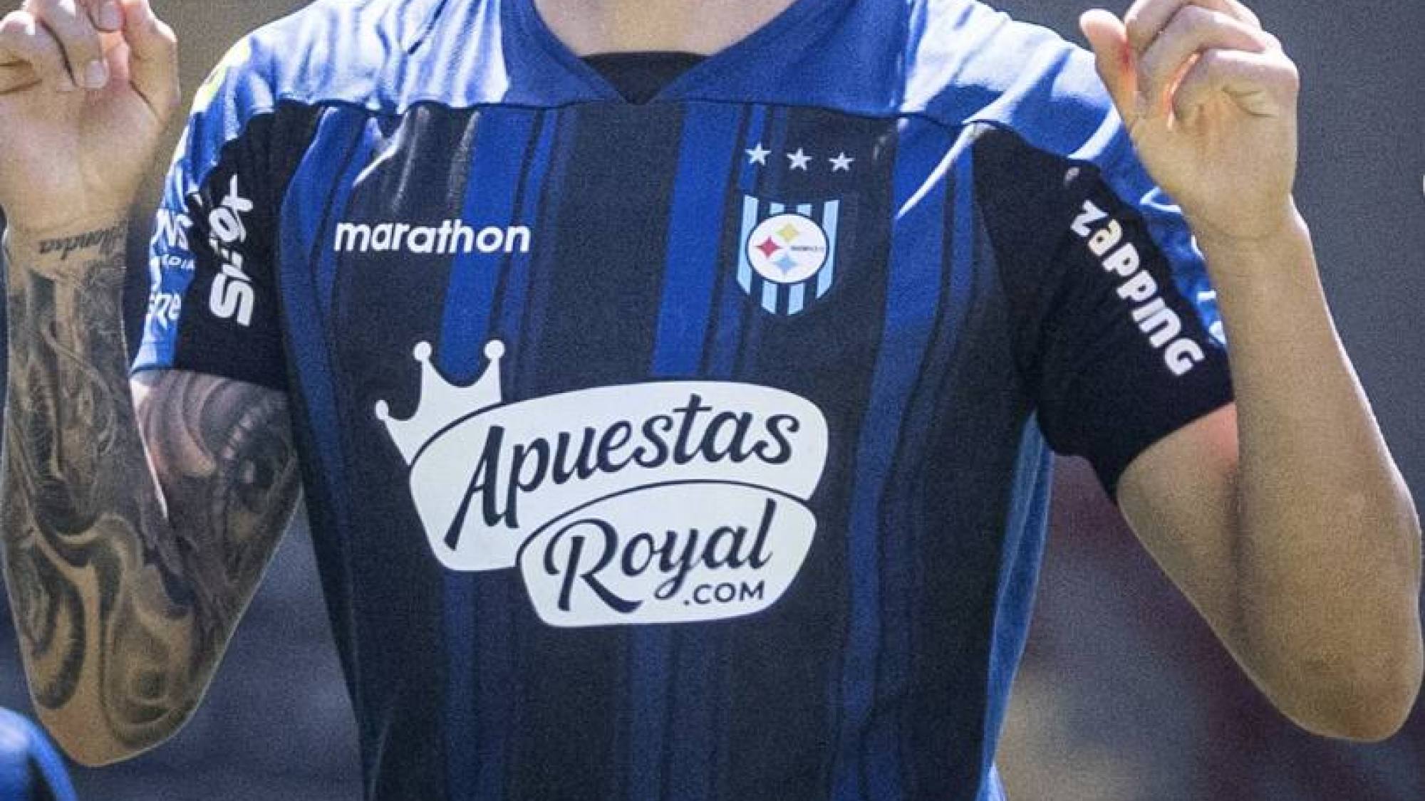 Cadena de oración por jugador de Huachipato: está grave tras