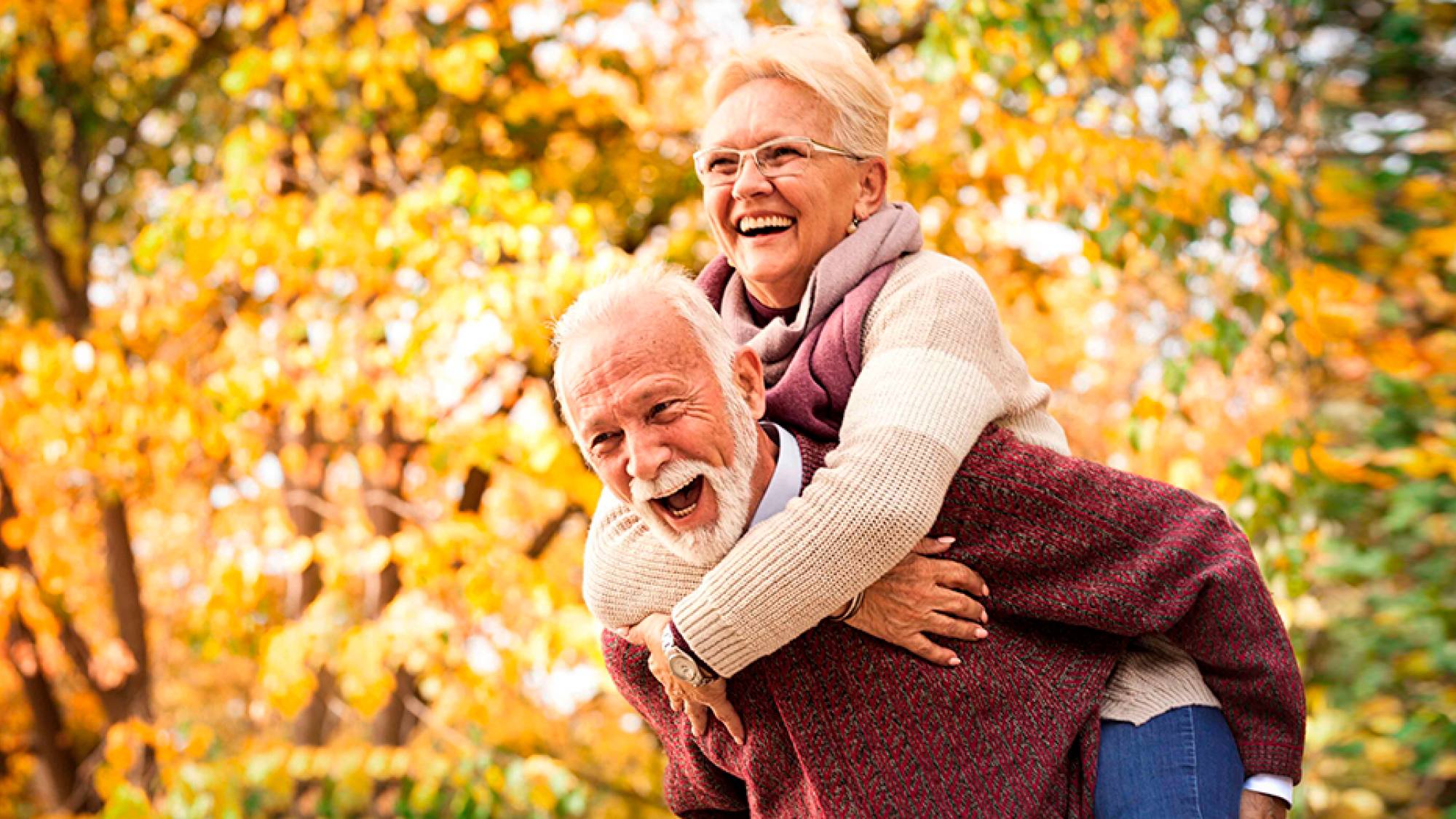 Cómo la medicina busca que las personas lleguen a los 80 año