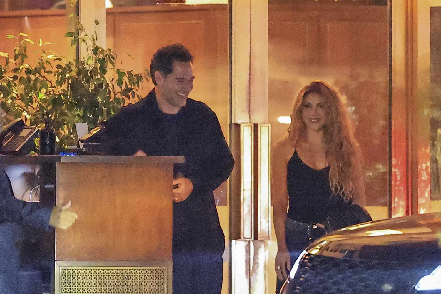 Shakira junto a quien sería su nuevo galán - Captura de redes sociales