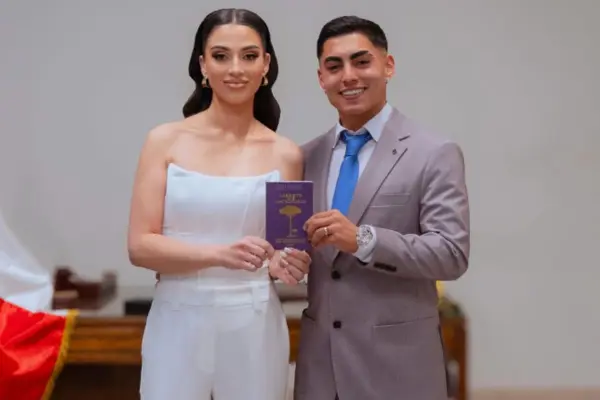 Felices como si nada hubiese pasado ,Instagram