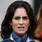 Ministra Wulf frente a los medios en La Moneda, Cedida