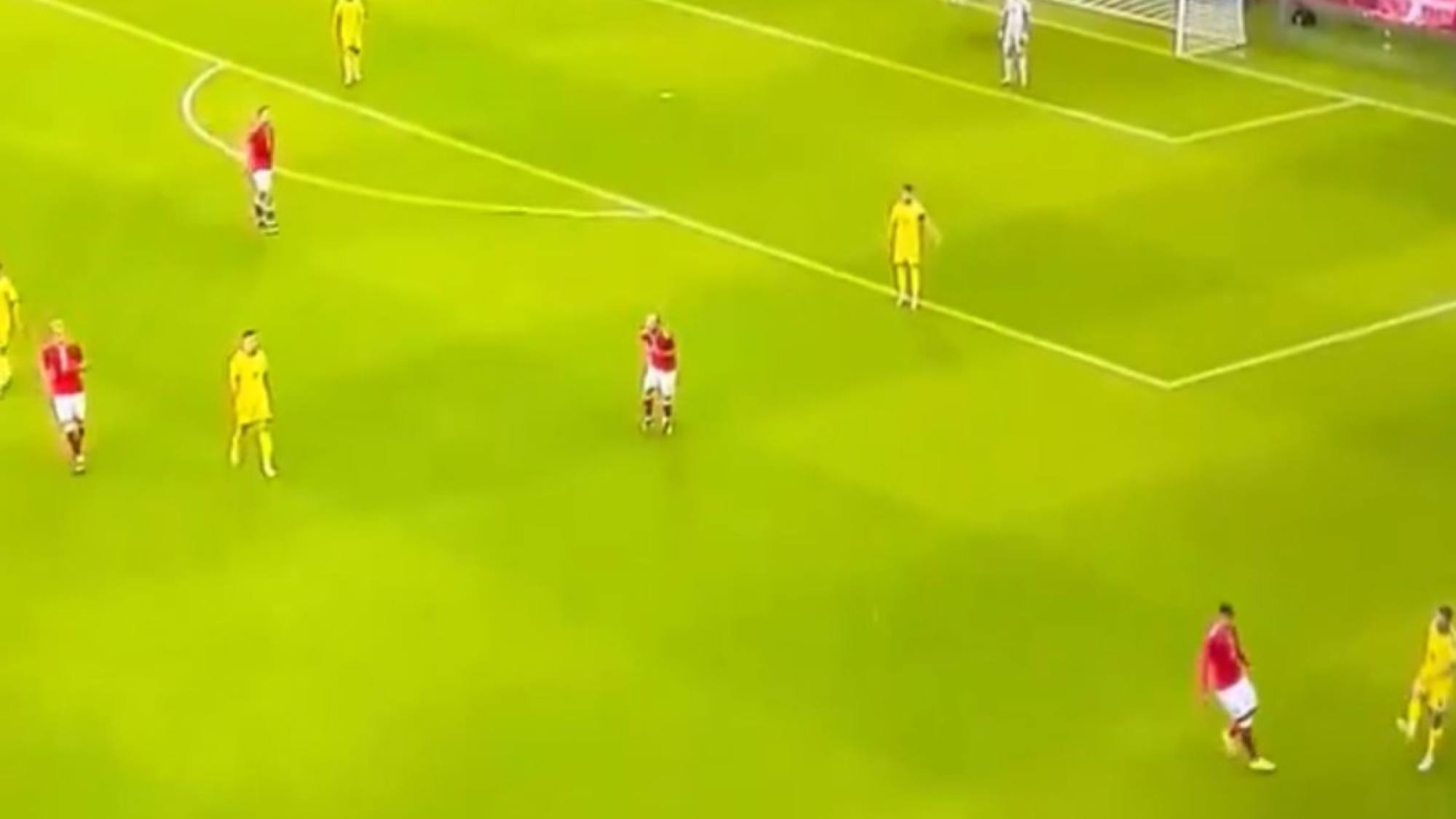 VIDEO l Christian Eriksen vuelve a caer desplomado en partid