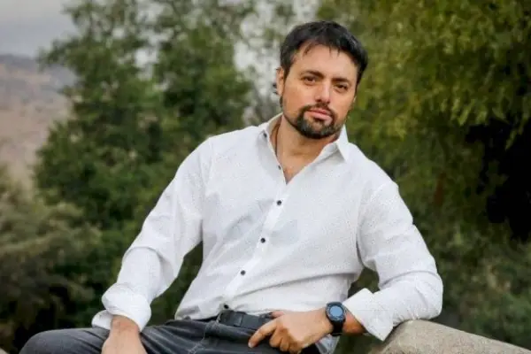 Daniel Valenzuela  ,Redes sociales | Referencial