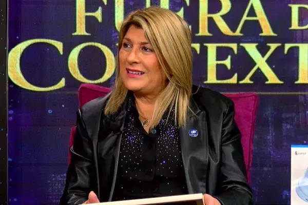 Zandra Parisi en el estudio de \
