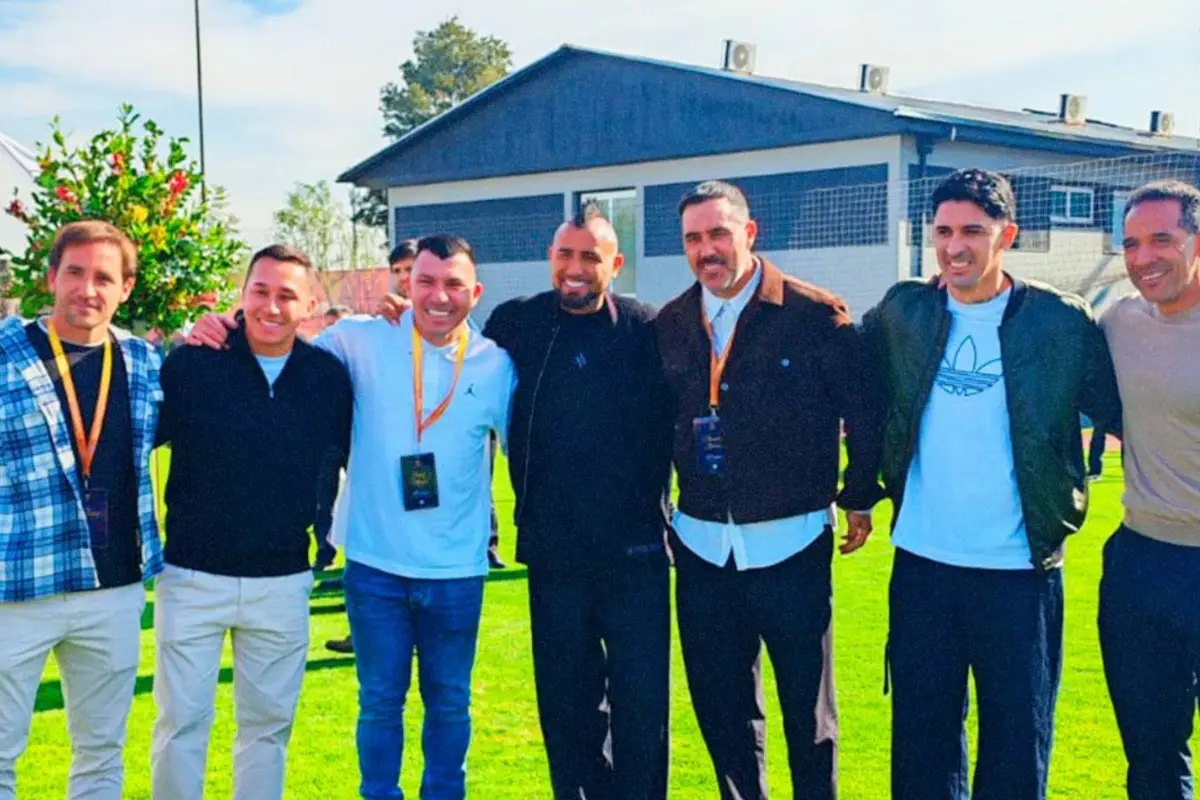 Reunión de conmemoración de la Copa América Centenario, X: @TNTSportsCL