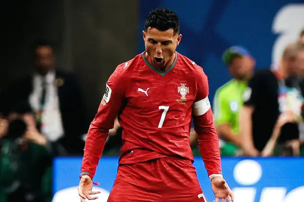 Ronaldo marcó dos goles con la camiseta de Portugal ,Captura