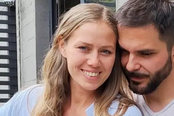 Álvaro Ballero | Ludmila Ksenofontova  ,Redes sociales | Referencial