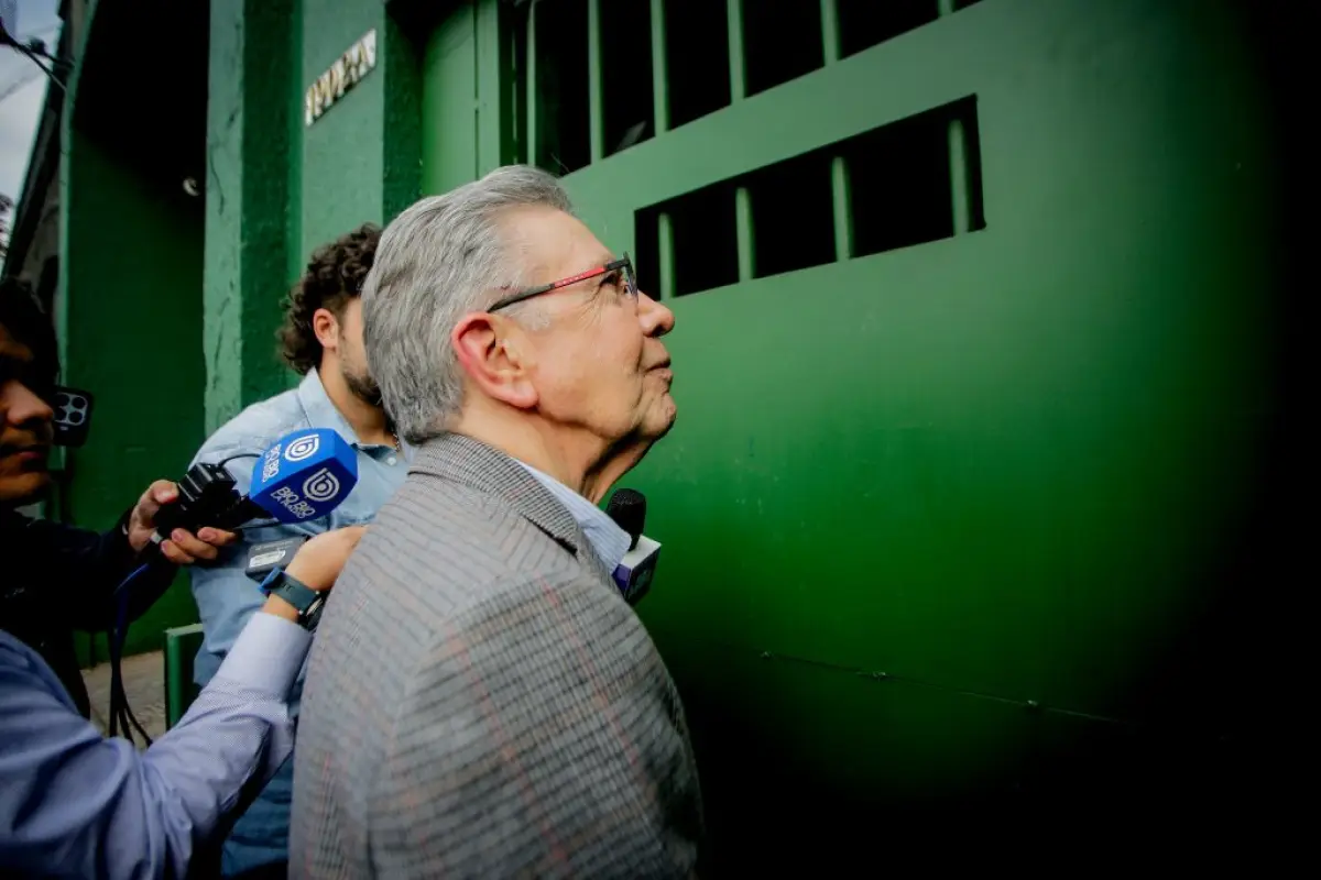 Joaquín Lavín Infante , Redes sociales | Referencial