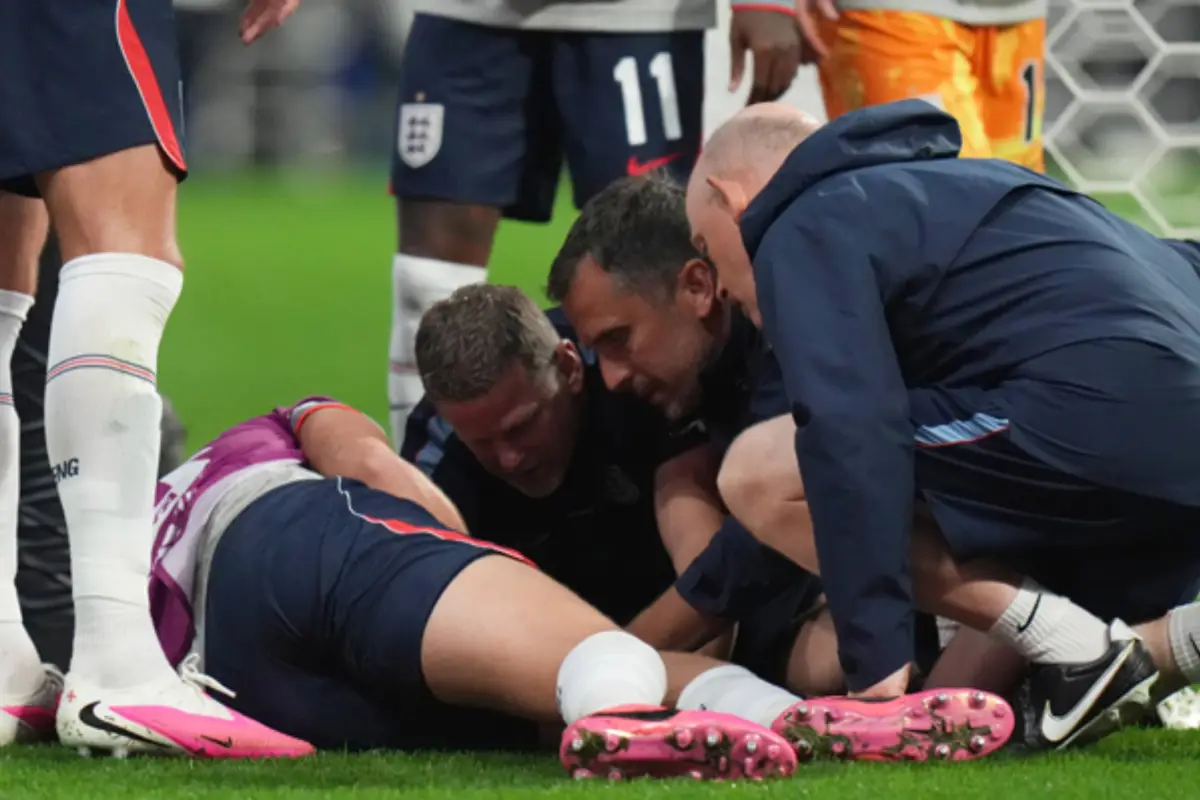 Jordan Henderson se lesiona, Emol