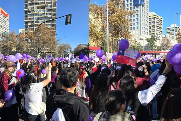 Seguidores de BTS se reunieron en el centro de Santiago ,Instagram