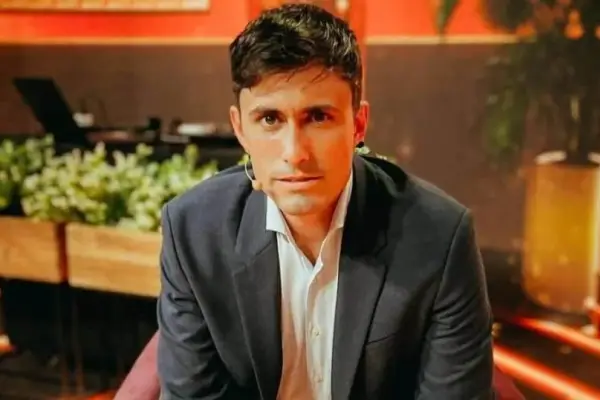 Roberto Cox ,Redes sociales | Referencial