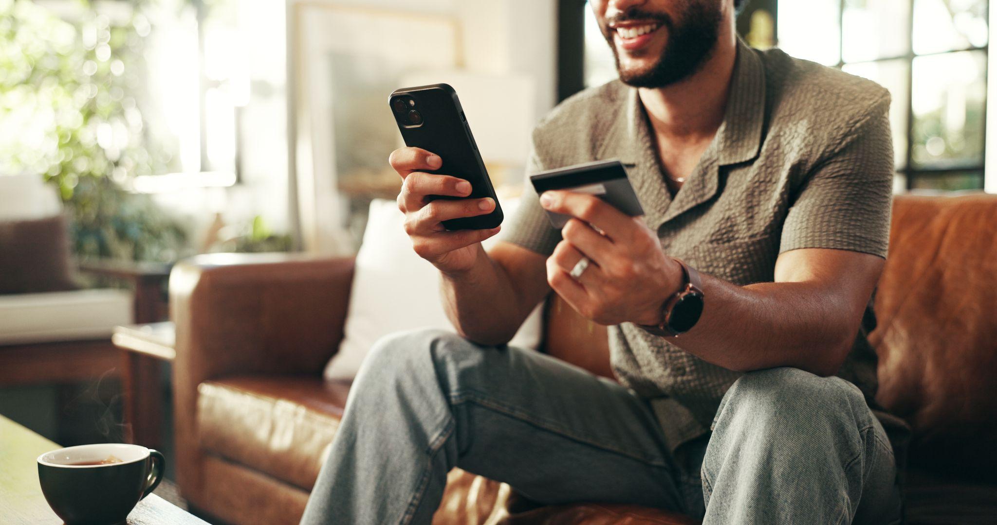 La banca digital transforma Chile: por qué abrir una cuenta corriente digital - Shutterstock