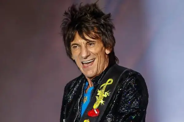 Ronnie Wood, guitarrista de los Rolling Stones, anuncia concierto en Chile ,Redes sociales | Referencial