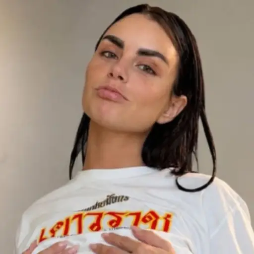 Emilia Diedes recién operada de apendicitis  ,Instagram
