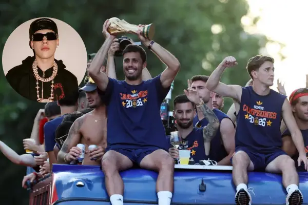 España escuchando Cris Mj ,Montaje LH