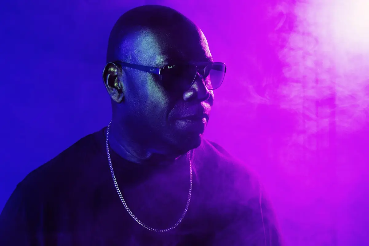 DJ Carl Cox, Cedida