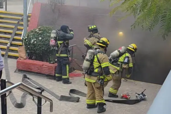 Incendio en estación Santa Isabel del Metro de Santiago ,Redes sociales | X