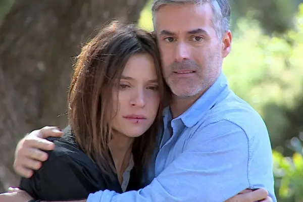 Carlos Díaz y Daniela Ramírez ,Redes sociales