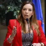Camila Flores , Redes sociales | Referencial