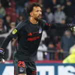 Vozinha jugó su primer partido en Colo Colo, X