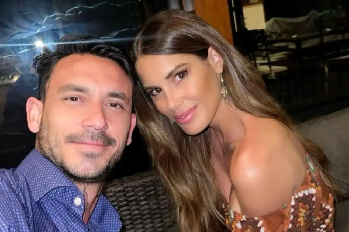 Mauricio Pinilla y Gala Caldirola  ,Redes sociales | Referencial