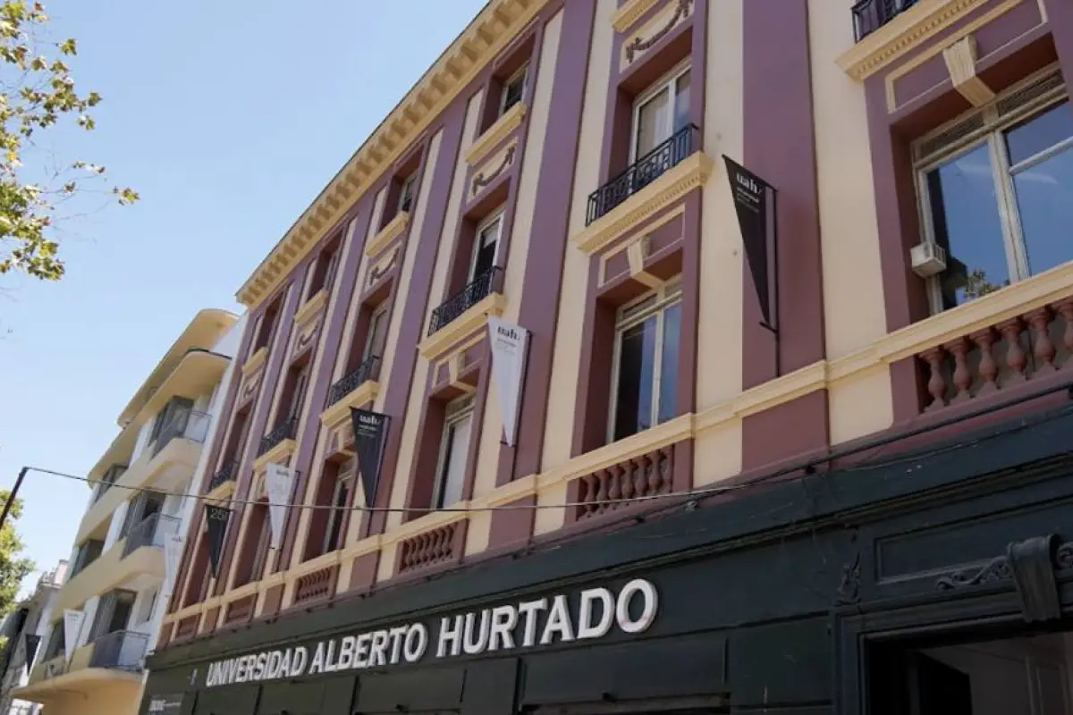 Universidades, redes sociales