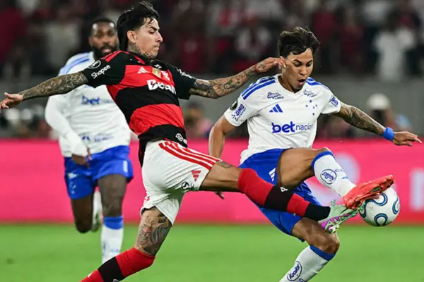 Erick Pulgar vs. Cruzeiro ,Emol