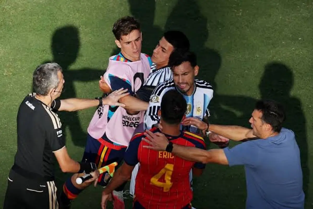 Incidentes en la final del Mundo, Redes sociales