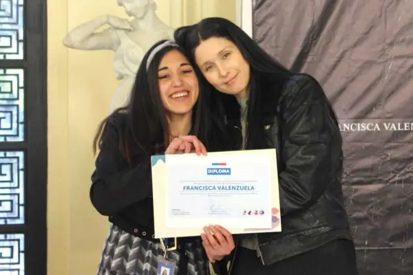 Francisca Valenzuela recibió un reconocimiento por parte del Servicio de Protección Especializada a la Niñez y Adolescencia