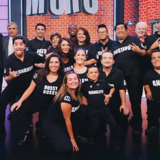El elenco completo de \