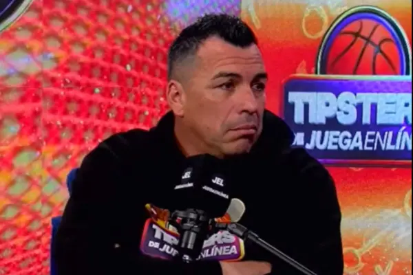 Esteban Paredes en \