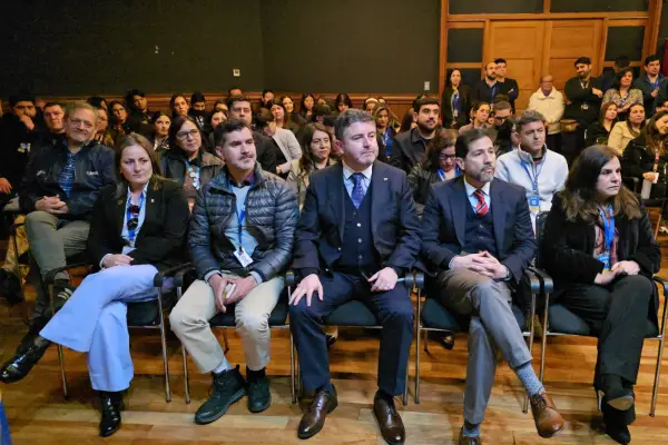  Primer Cesfam municipal acreditado en Santiago