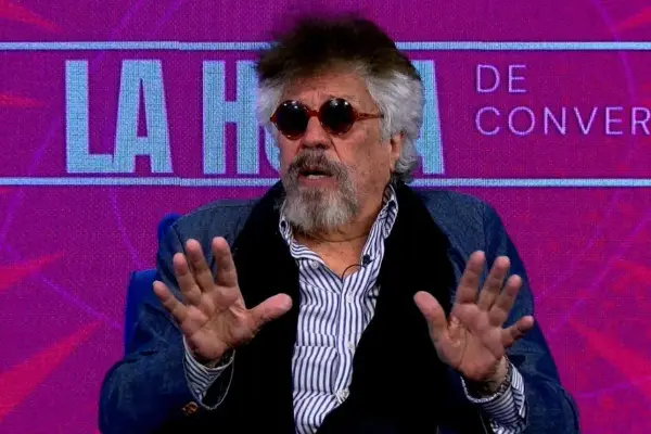 Adriano Castillo en el estudio de \