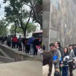 Largas filas en feria laboral, Instagram