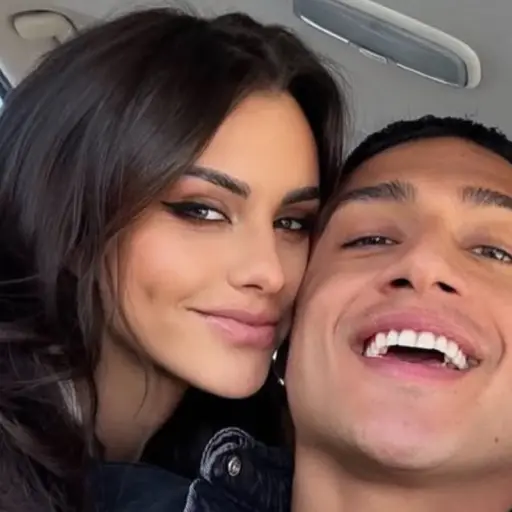 Emilia Dides feliz con su pareja, ¿Será tan así? ,Instagram