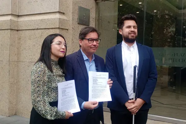Diputados presentan oficio de fiscalización a EFE