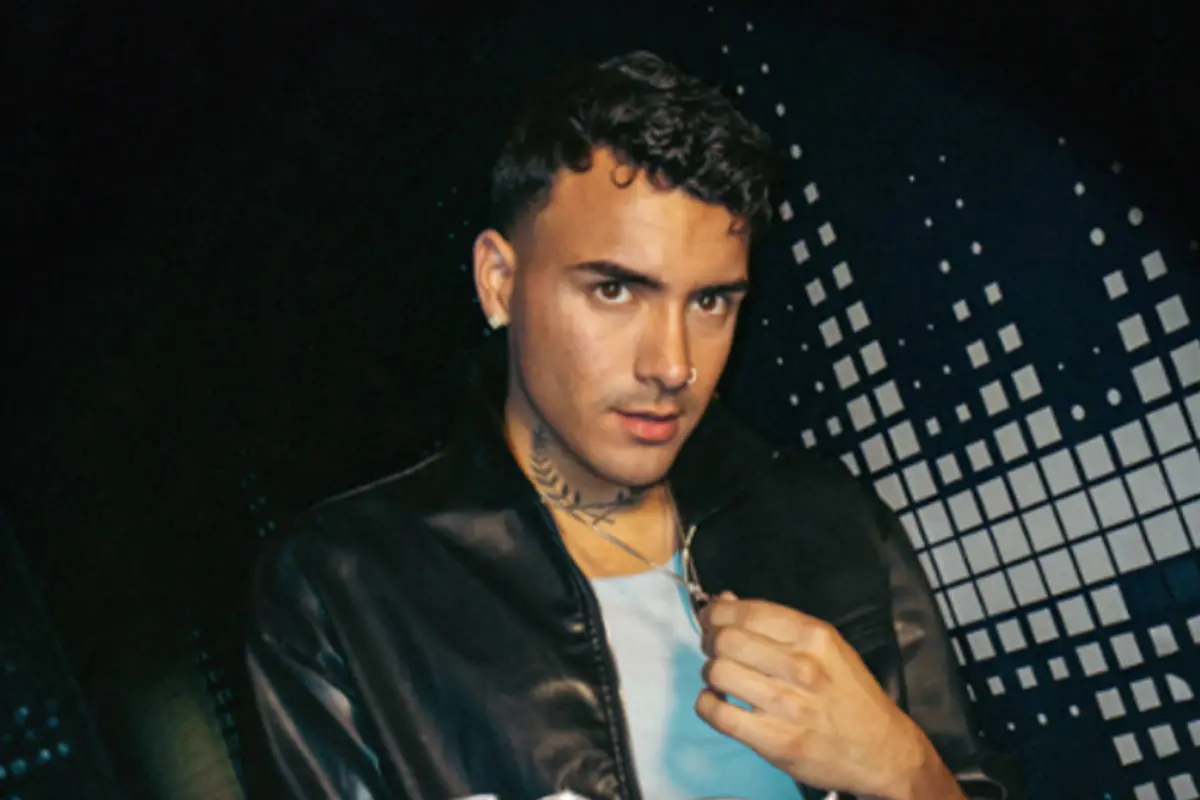 Alex Váskez, Cedida